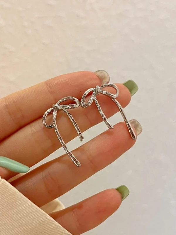 Kolczyki Silver Bow