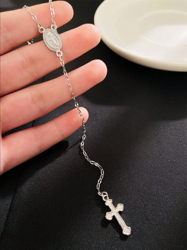 Naszyjnik Madonna z krzyżykiem srebrna