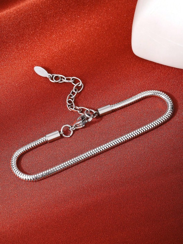 Srebrna bransoletka typu snake chain z gładkim, elastycznym splotem i regulowanym zapięciem (4).webp