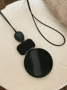 Naszyjnik Black Muse długi czarny