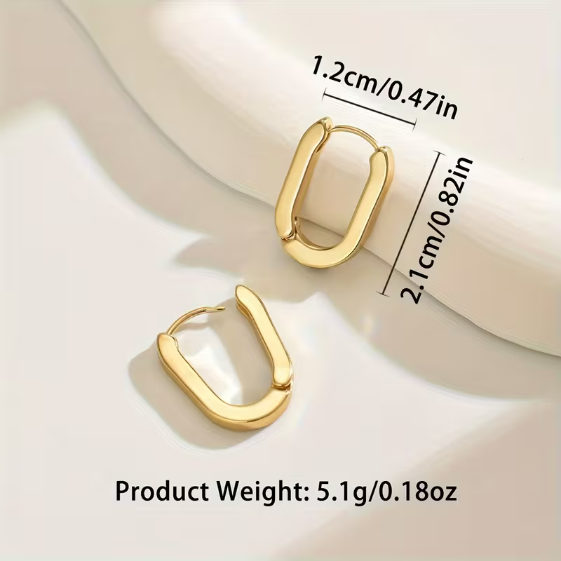 Złote kolczyki Golden Frame o geometrycznym prostokątnym kształcie z zaokrąglonymi krawędziami (1).webp