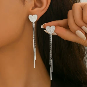 Kolczyki Heartfall srebrne wiszące z sercem