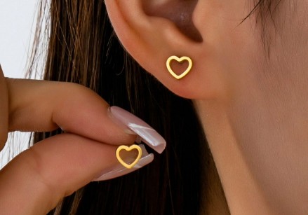 kolczyk upper lobe serce
